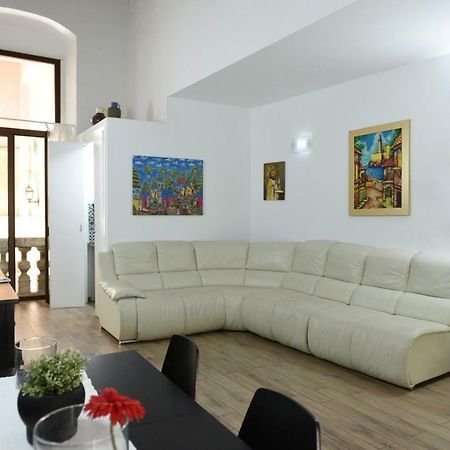 Sisters Residence Бари Екстериор снимка
