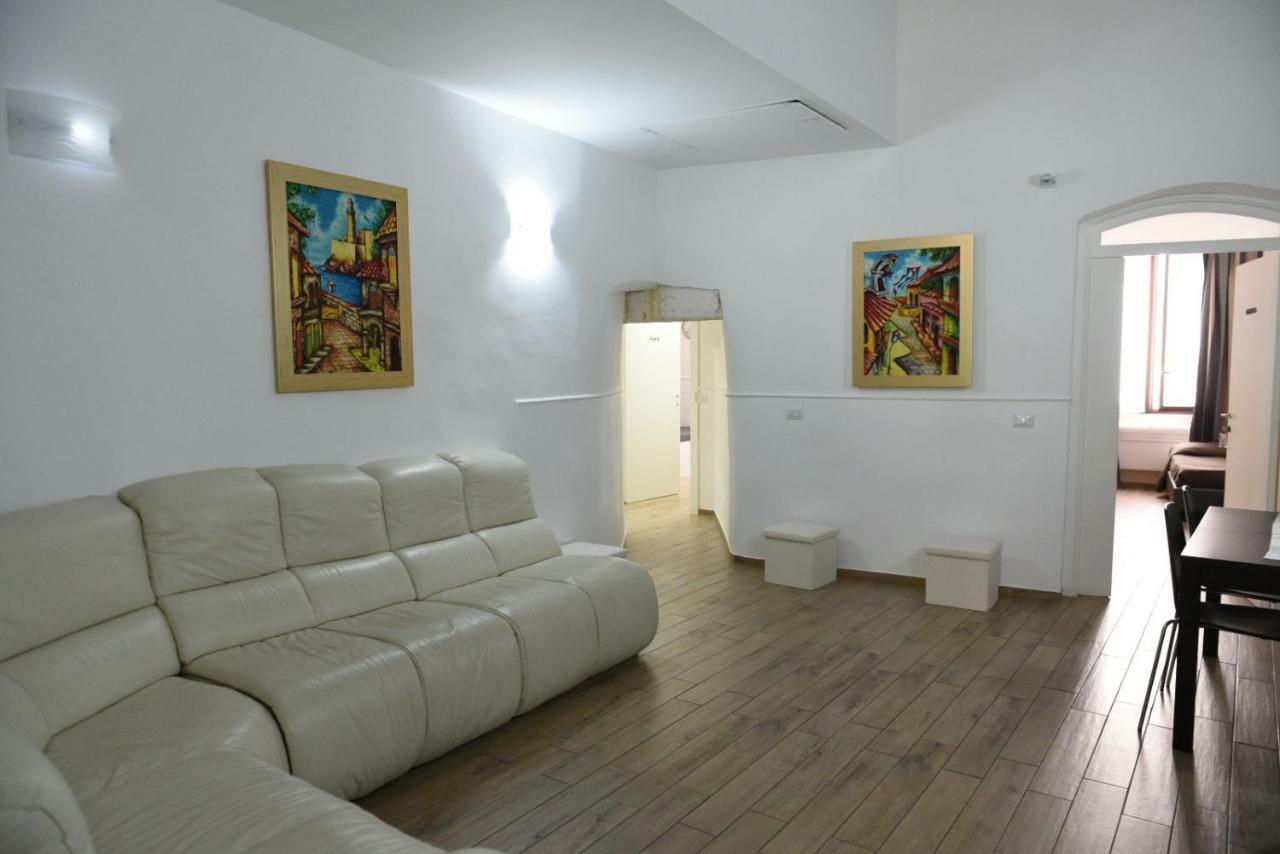 Sisters Residence Бари Екстериор снимка