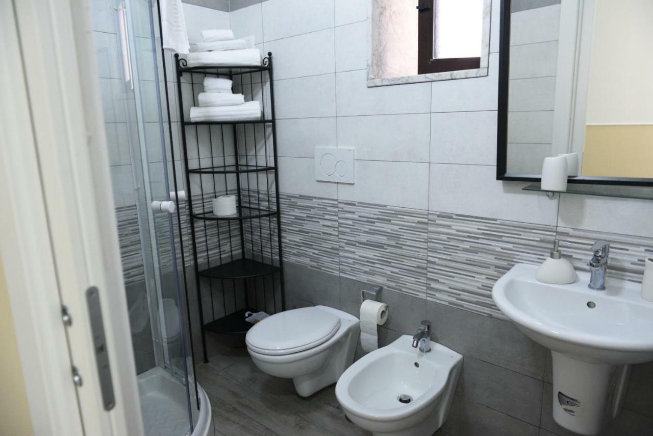 Sisters Residence Бари Екстериор снимка